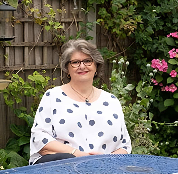 holistic therapy courses holistic therapy treatment lucinda peyton jones